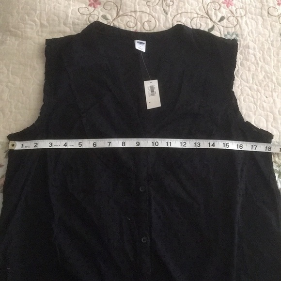 Black Swiss dot tank top - Picture 4 of 4